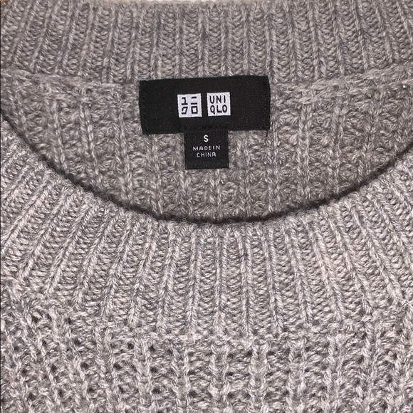 UNIQLO grey fitted sweater - Picture 3 of 3
